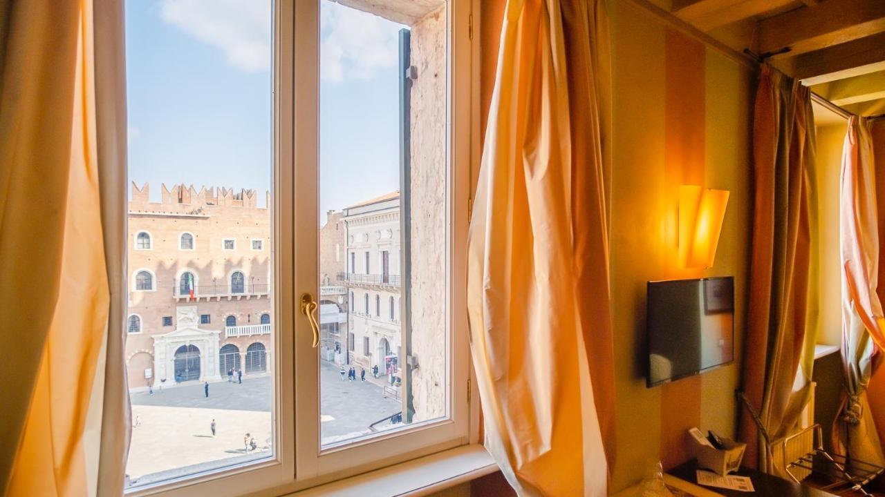 Domus Nova Palace - Italian Homing Vérone Extérieur photo