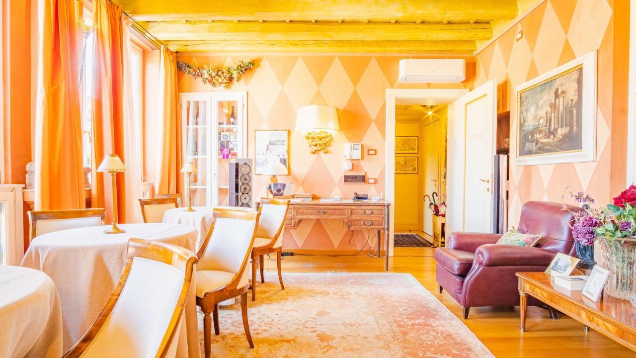 Domus Nova Palace - Italian Homing Vérone Extérieur photo