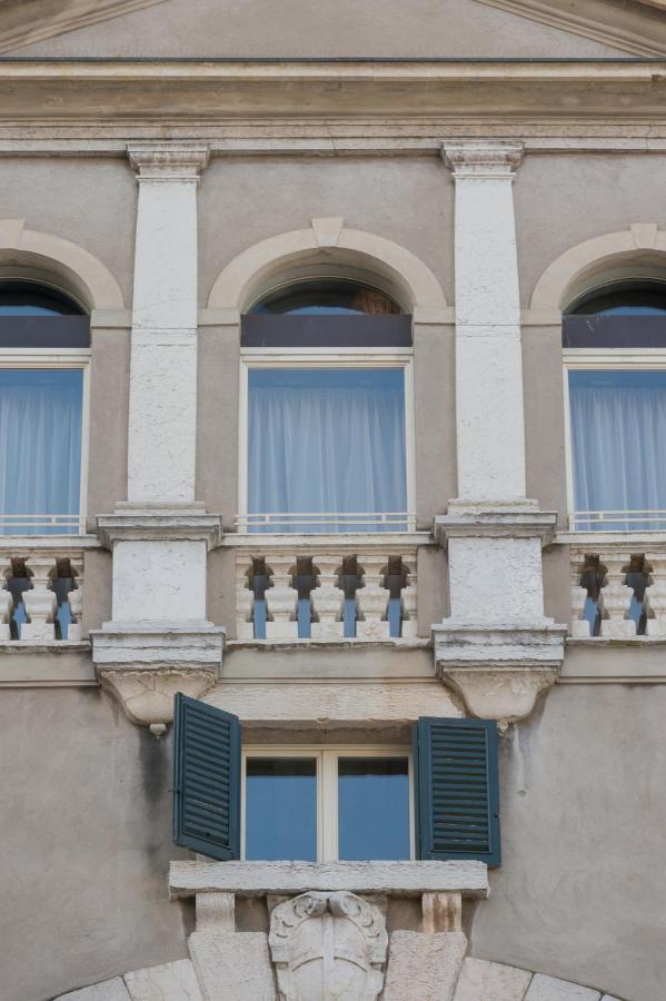 Domus Nova Palace - Italian Homing Vérone Extérieur photo