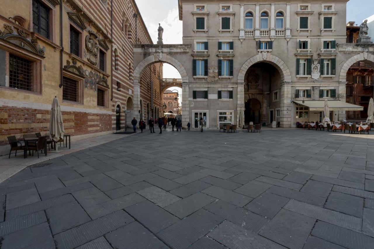 Domus Nova Palace - Italian Homing Vérone Extérieur photo