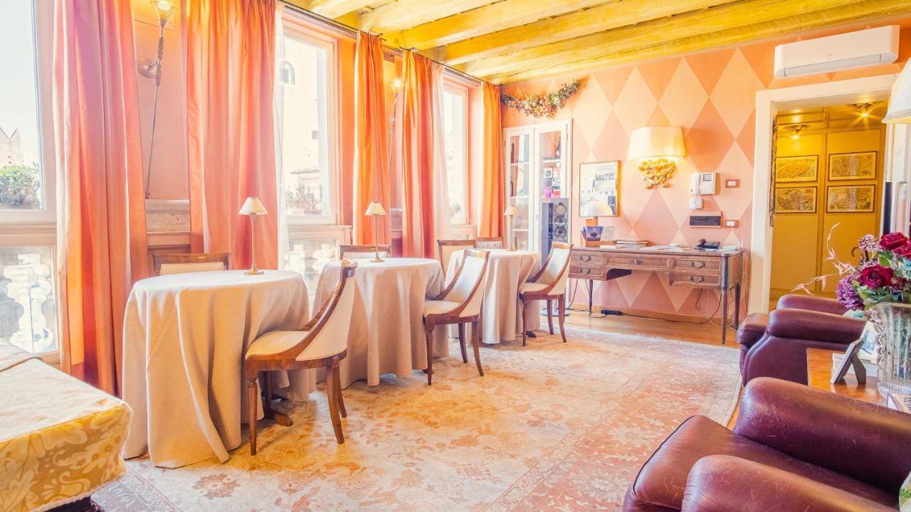 Domus Nova Palace - Italian Homing Vérone Extérieur photo